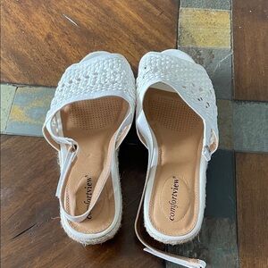Comfortview Women's White Espadrille Sandals